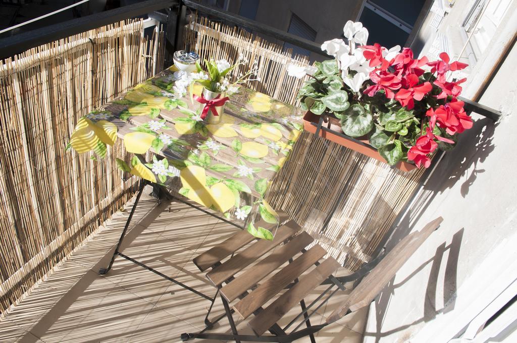 A Casa Di Benny Hotel Рим Екстериор снимка