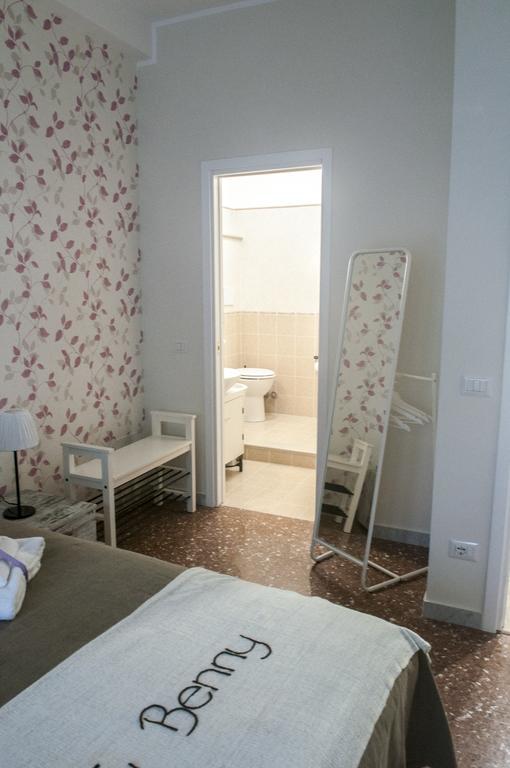A Casa Di Benny Hotel Рим Екстериор снимка