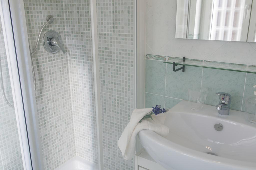A Casa Di Benny Hotel Рим Екстериор снимка