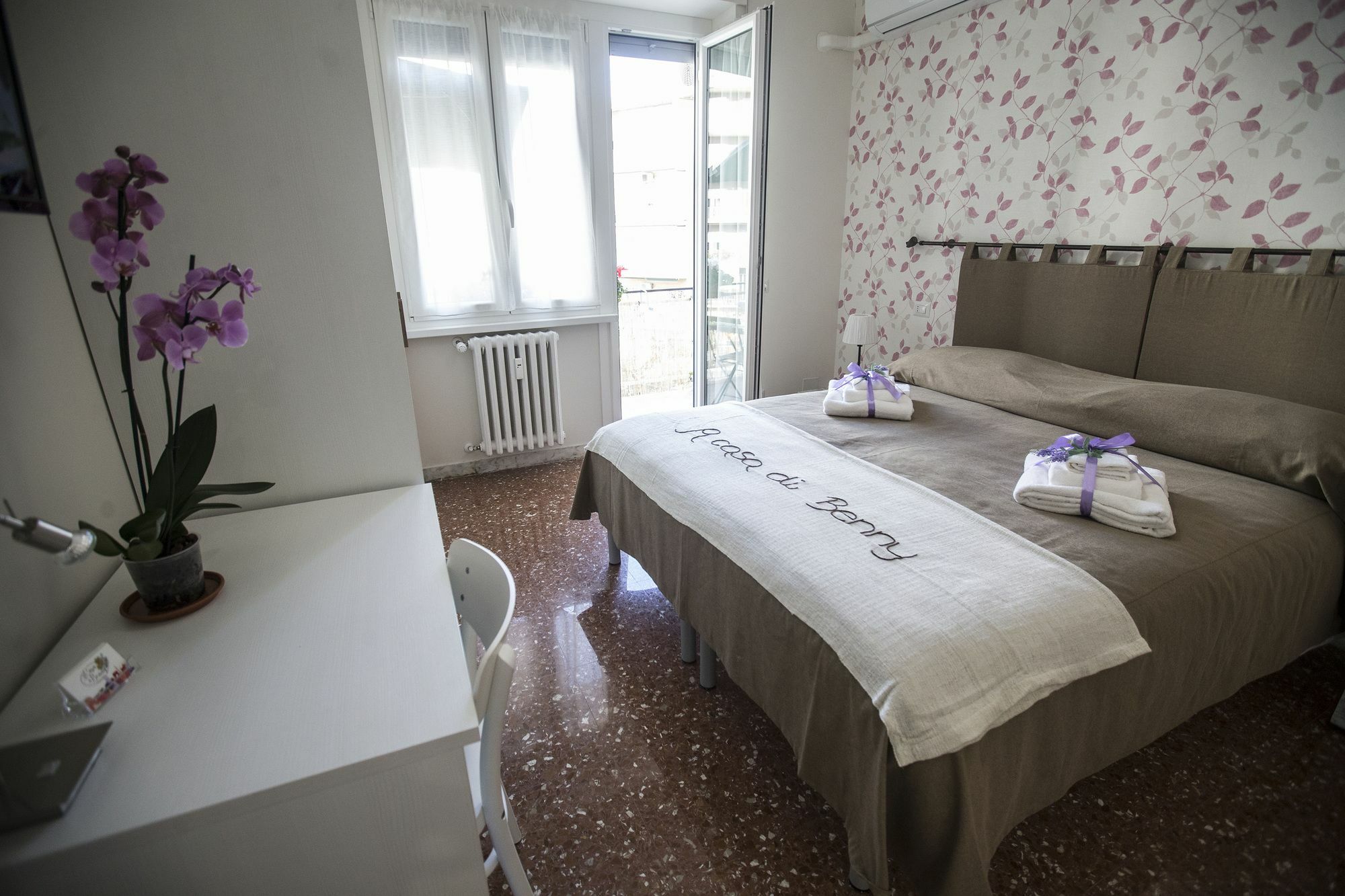 A Casa Di Benny Hotel Рим Екстериор снимка
